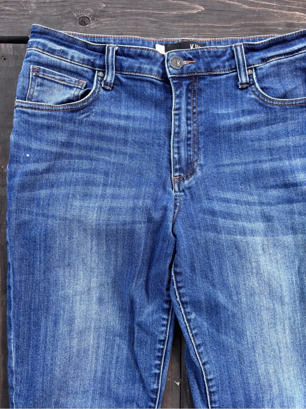 Kut from the Kloth Distressed Raw-Hem Cropped Blue Jeans - Picture 4 of 8